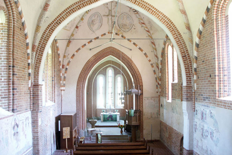 Kirche Altkalen (Foto: F. Ruchhöft)